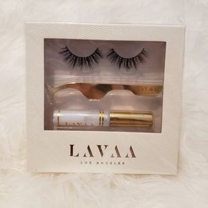 Lavaca lashes flirty lash set